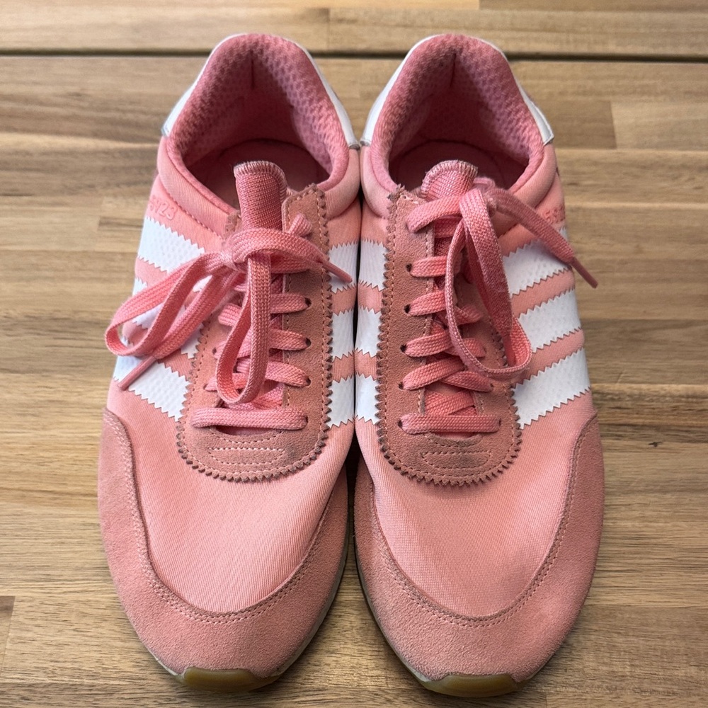 Adidas I-5923 Women's Coral and White Sneakers - Size 9